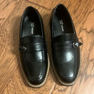 Boys dress shoes size 4.5